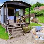 The Dreamer's Hut * Hawnby
