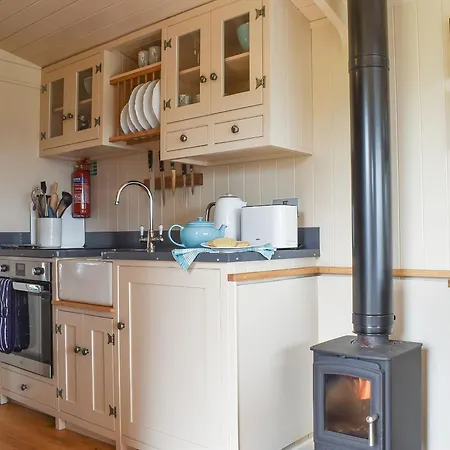 The Dreamer's Hut * Hawnby